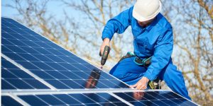 Installation Maintenance Panneaux Solaires Photovoltaïques à Nostang